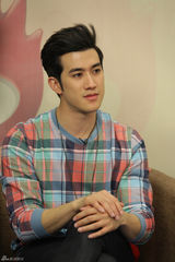 组图：李治廷谈与范冰冰绯闻 称时间久了没秘密