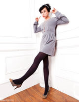 组图：谢紫彬甜美写真 表情生动卖萌