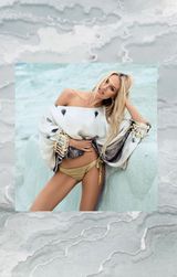 组图：超模坎蒂丝泳装写真大秀完美身材