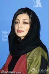 高清：《内达和西敏》亮相 莱拉-哈塔米黑衣玩神秘