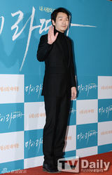 组图：SJ始源强仁等捧场刘智泰导演处女作