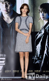 组图：《监视者》试映会 郑雨盛(郑宇成)西装帅气亮相