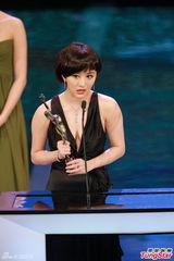 组图：陈静凭《低俗喜剧》获金像最佳女配角