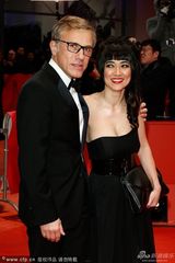 组图：柏林闭幕红毯 瓦尔茨揽女导演春风得意