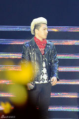 组图：BIGBANG三成员与香港粉丝共度情人节