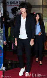 组图：孔孝真池城等助阵《恋爱的温度》VIP试映