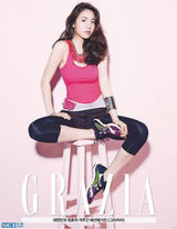 组图：Tara前成员花英运动写真 散发动感魅力