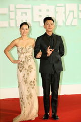 组图：上海电视节闭幕红毯 众星云集吸人眼球