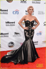 组图：钱妞Ke$ha亮相公告牌黑色蕾丝裙性感香艳