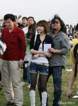 组图：高晓松声明离婚 盘点与娇妻昔日恩爱照