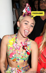 【时装周日报】高圆圆领衔时尚秀 尽显帅气甜美