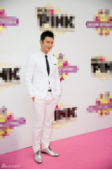 组图：黄晓明开店卖甜品 Angelababy甜蜜助阵力挺男友