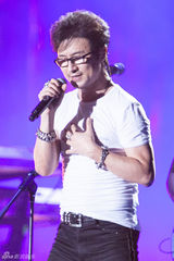 组图：汪峰七夕演唱会告白子怡:我的爱是对的