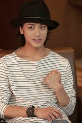 组图：霓虹星赤西仁 我会讲中文我要上头条