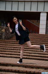 组图：蒋欣重走《星星》之路 化身千颂伊游韩国