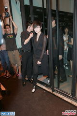 组图：郑秀文坦言未婚 李宇春默认出场费70万