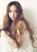 策划:逆生长典范！37岁安室奈美惠仍似17岁少女