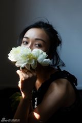 组图：田原时尚艺术大片展露独特文艺气息