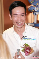 组图：陈豪未知胎儿性别 笑称宝宝旺父