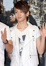 高清图：SHINee明星画报制作发布会 成员帅气现身