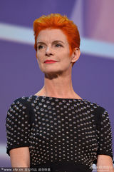 组图：第71届威尼斯电影节开幕 众评委亮相现场