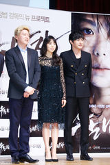 独家：《哭泣男人》张东健黑衣亮相与粉丝互动