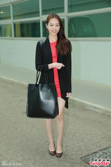 组图：TVB16位港姐候选亲和露面美丽大方