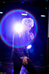 组图：EXO-K霸气献唱 跪地热舞魅力难挡