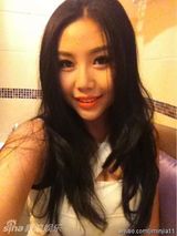 组图：超女纪敏佳被疑整容 自拍变锥子脸女神