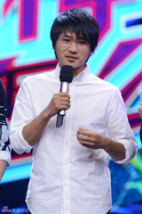 组图：郭敬明录快本临时换位 仍然遭遇“韩寒”