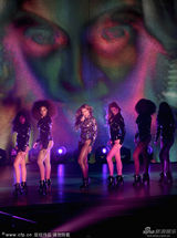 组图：碧昂斯渔网丝袜诱惑 压轴献唱嗨翻全场