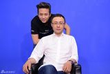 组图：王长田与邓超对话新浪娱乐