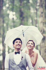 组图：王奕敏许嘉伟拍婚纱照 艳阳灿烂笑容甜美