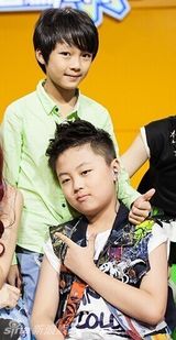 组图：七夕佳节 华晨宇领衔尚雯婕的儿子们组CP