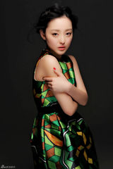 组图：《卫子夫》王洁曦最新写真 尽展灵动柔美