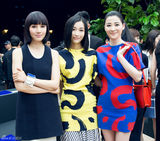 组图：王菲亮相品牌秀帅气十足 那英端庄典雅