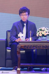 组图：《星你》导演张太维签乐华 想跟汤唯合作