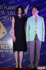 组图：贾乃亮当奶爸有难度 何洁谈释小龙超尴尬