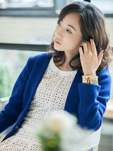 组图：韩雪最新时尚秋冬街拍 演绎多变都市女性