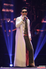 张国荣纪念演唱会 张敬轩雌雄同体梁朝伟深情