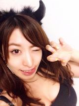 组图：日本少女自拍大赛 坦胸秀腿造型火辣