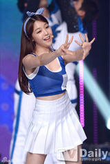 组图：世界杯开赛在即 EXO-K等为韩国国足加油