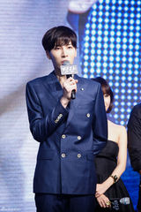 组图：朴有天李钟硕秀智等助阵《鸣梁》