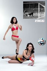 组图：蕾女姐妹团致敬经典 演绎世界杯经典瞬间