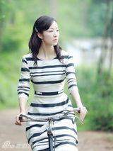 组图：韩雪《冲出月亮岛》化身医生上演越狱