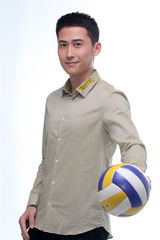 组图：刘立足球写真展阳光暖男魅力