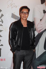 组图：阿Sa(蔡卓妍)望男友努力工作 自己可休息玩乐