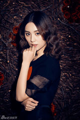 组图：毛林林时尚大片 复古造型冷艳高贵