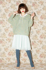 组图：日美混血嫩模走红 被誉日版奥黛丽赫本