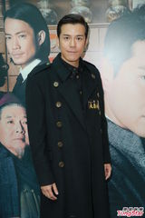 组图：钟嘉欣陈展鹏唐诗咏沈震轩穿民国服饰宣传新剧《大药坊》